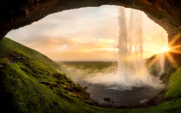 Explora Islandia en 5 Días: aventura única entre glaciares y volcanes