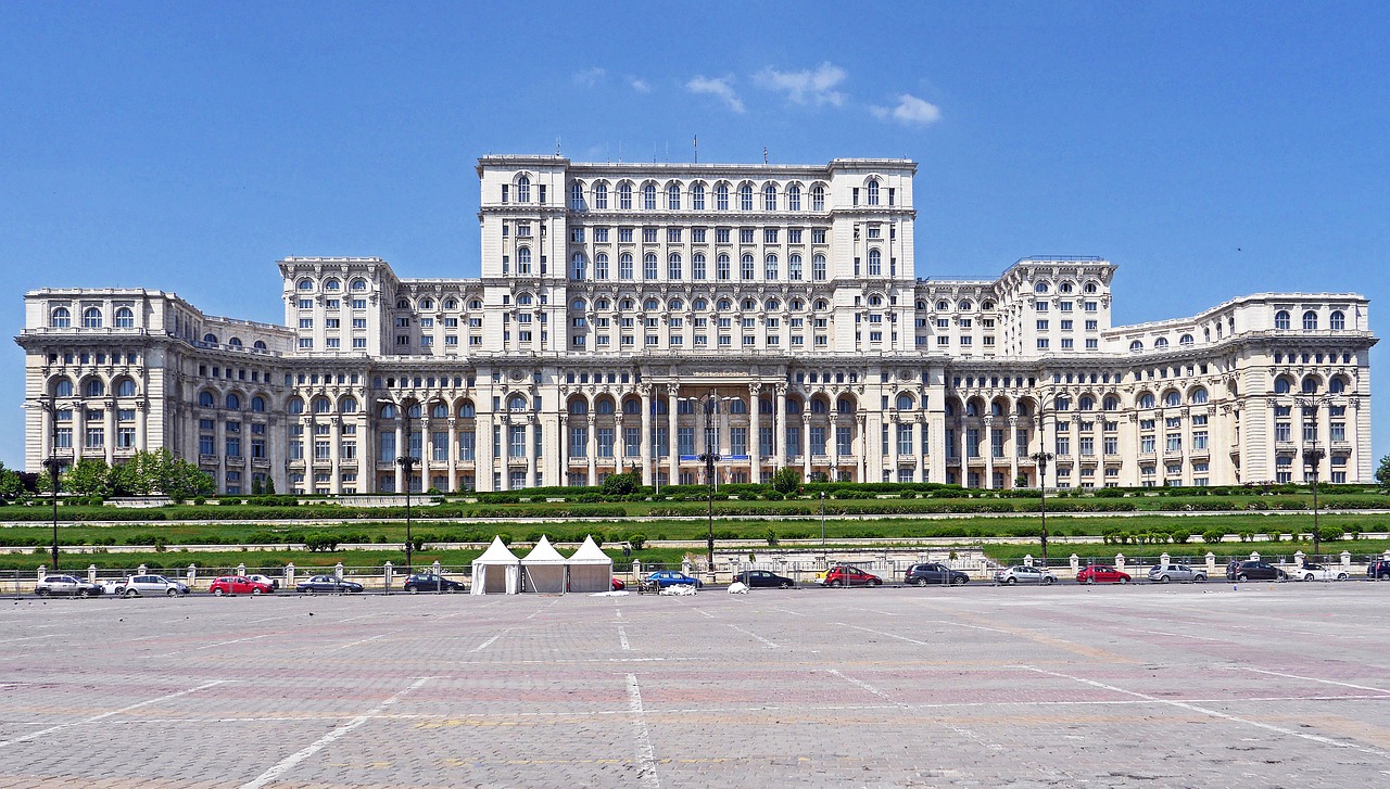 qué ver en bucarest en 5 días edificio del parlamento de bucarest